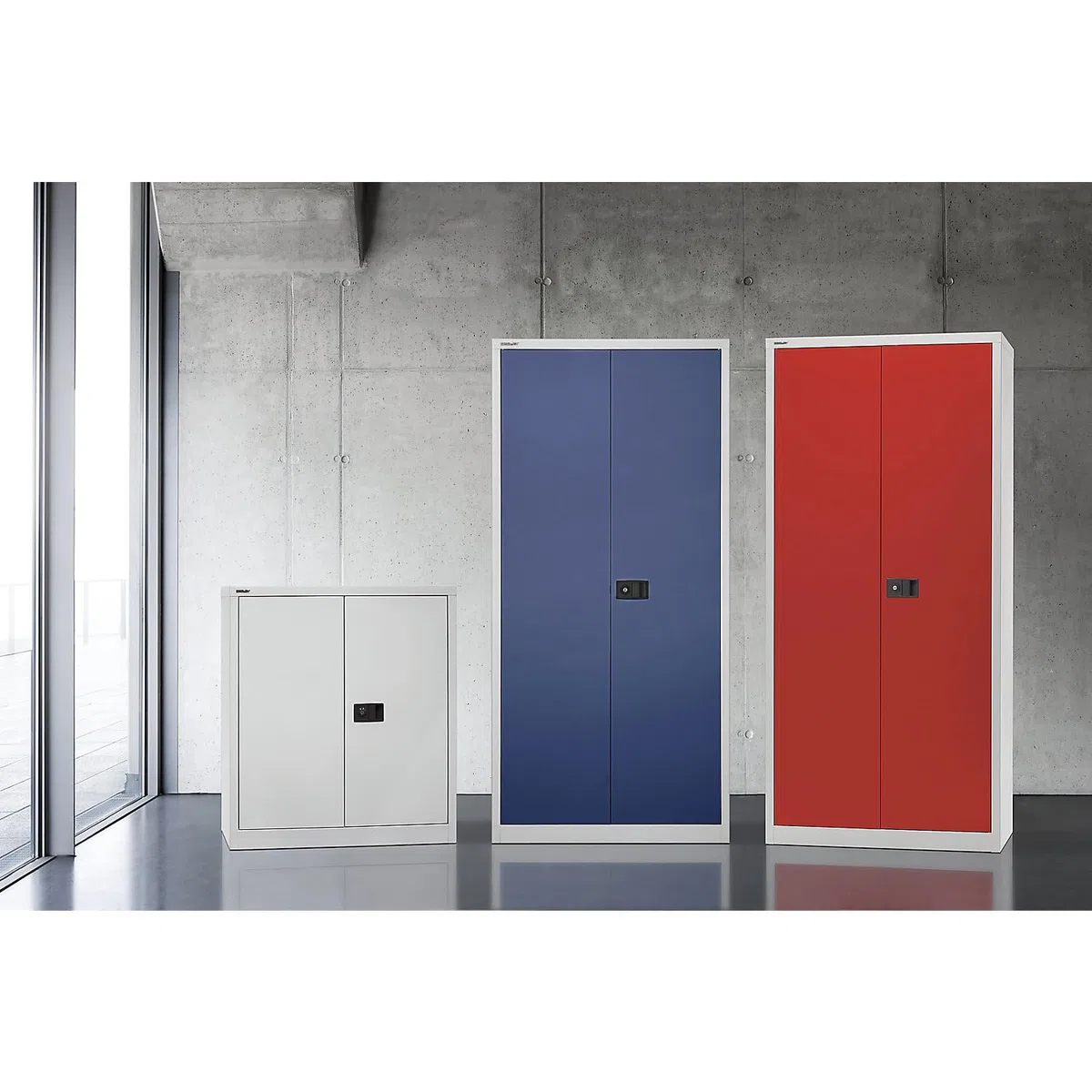 BISLEY Flügeltürenschrank Universal, 4 Fachböden, 5 OH, B 600 mm, Metall, 645 Lichtgrau, 40 x 60 x 195 cm