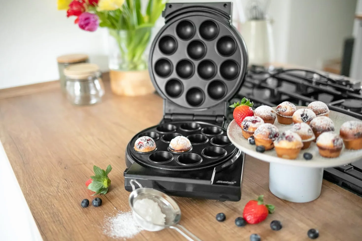 Steba Elektrogeräte Cake Maker 3 in 1, 3 antihaftbeschichtete Platten für Cake-Pops, Muffins und Donuts, Platten sind auf Knopfdruck leicht herausnehmbar, inkl. Cake Pop Halterung und Sticks, 800 Watt