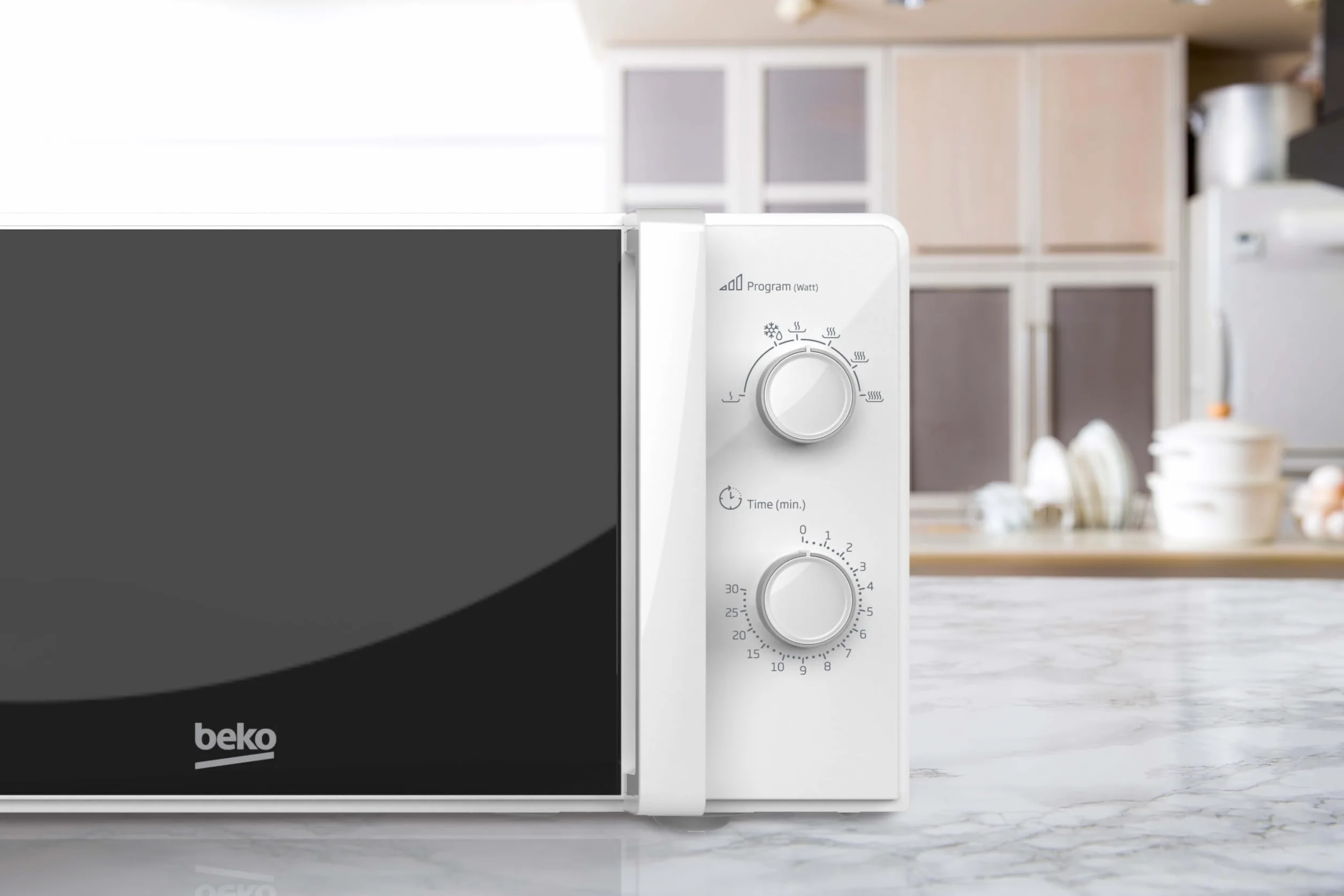 Beko MOC20100WFB Mikrowelle Solo 20 Liter, 700 W, Timer max. 30 min, 5 Stufen, Auftau- und Aufwärmfunktionen, Einstellung mit Drehknopf, Endanzeige, Drehteller mit 24,5 cm Durchmesser, Weiß