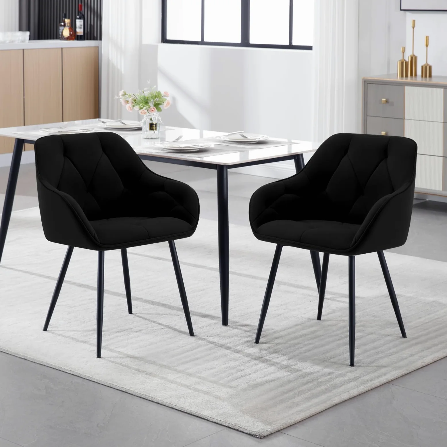 WOLTU Esszimmerstühle 4er Set, für Esszimmer Wohnzimmer, ergonomische Küchenstühle gepolstert mit Armlehnen, Metallbeinen, Sitzfläche aus Samt, Schwarz