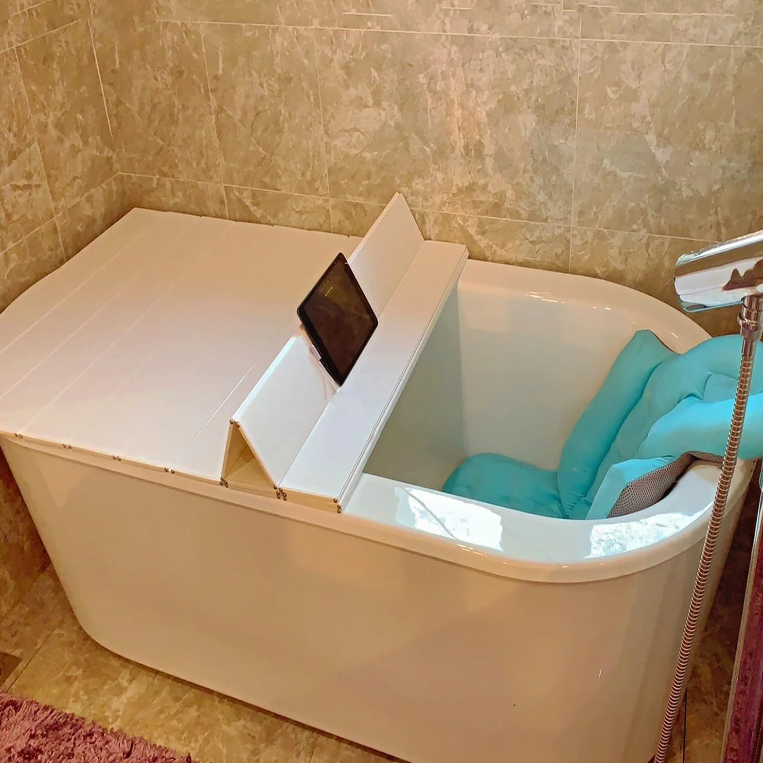 Badewannenabdeckung, 160×70×0,7cm PVC Faltbar Badewanne Brett Staubdichtes wasserdichte Badewannentablett, Badewanne Dämmplatte für Hause Badezimmer Hotelbad SPA Erfahrung