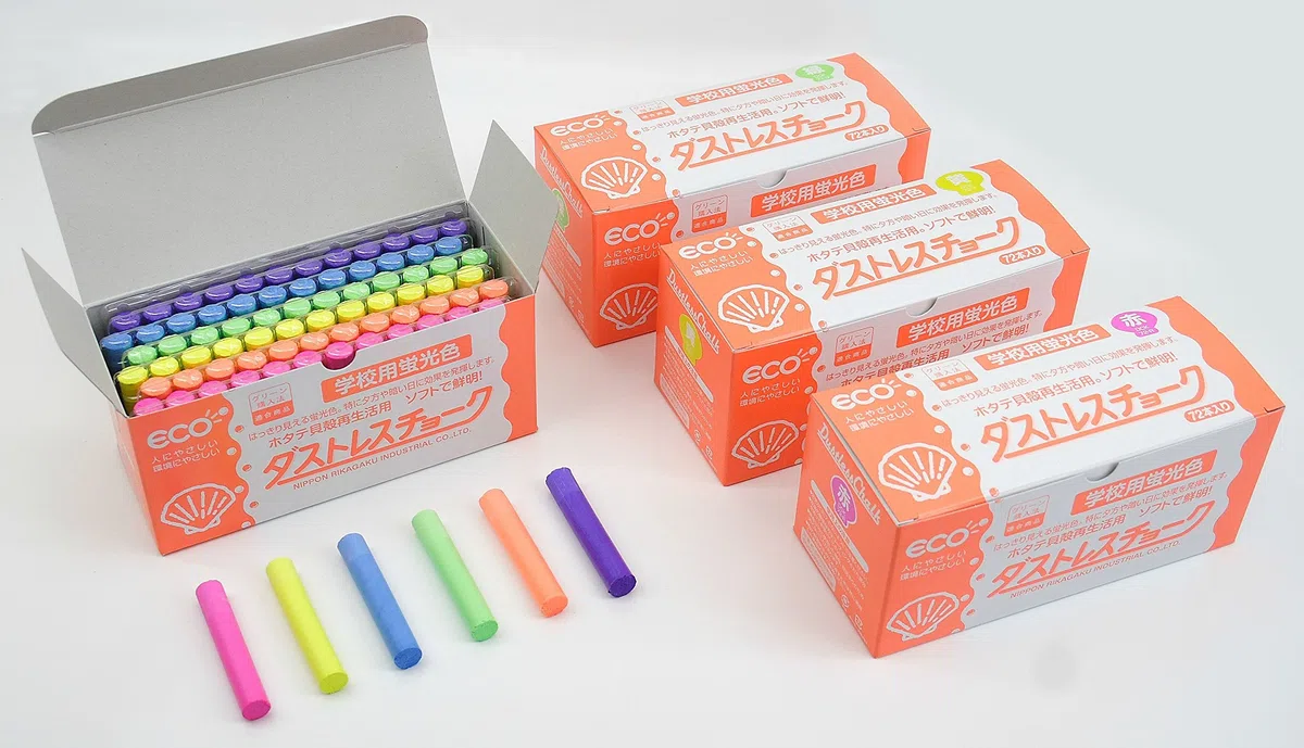 Auf vier Farben DCK-72-4C 72 Einheiten in Japan Physik und Chemie Dasutoresu fluoreszierende Kreide (Japan-Import)