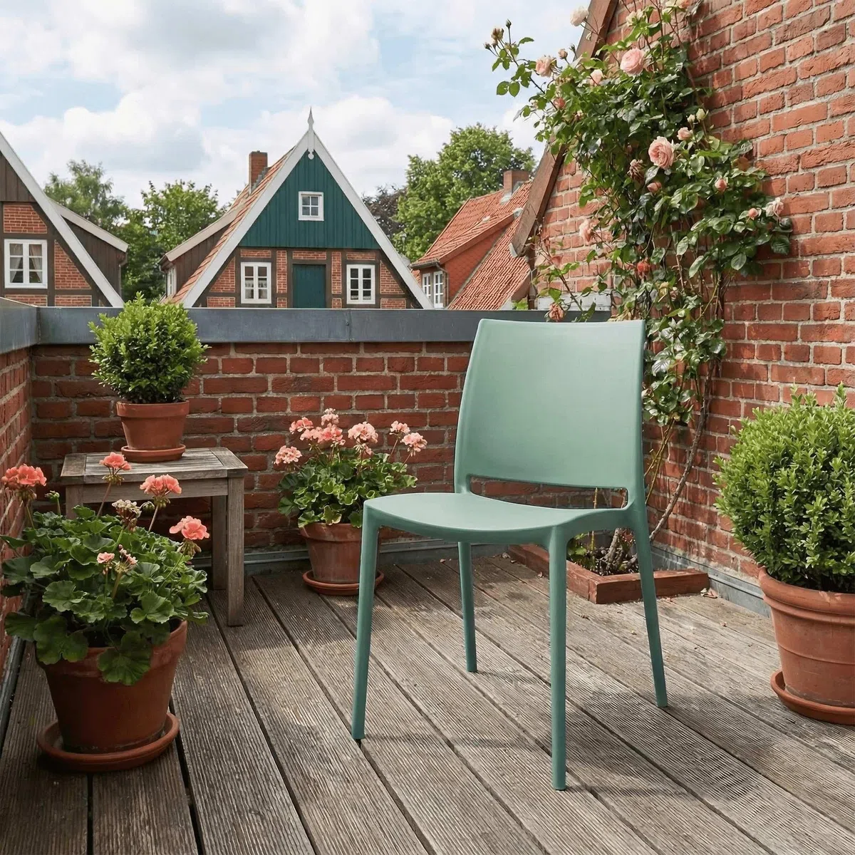 CLP Gartenstühle 2er Set stapelbar wetterfest Meton, Gartensessel mit Lehnen UV-beständig, Outdoorstühle aus Kunststoff bis 150 kg belastbar Farbe Oliv