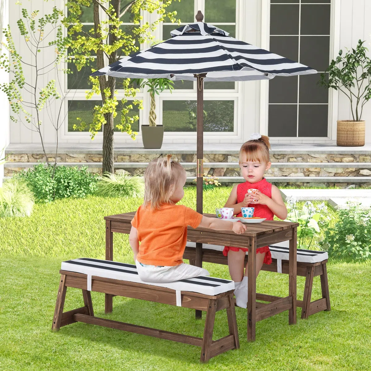 GOPLUS Kinder Picknicktisch, Kindersitzgruppe mit Bänke, Kissen & Sonnenschirm, Kindersitzgarnitur Outdoor aus Holz, Kindersitzbank Sitzgruppe Gartentischset Gartenmöbel für Garten, Terrasse & Balkon
